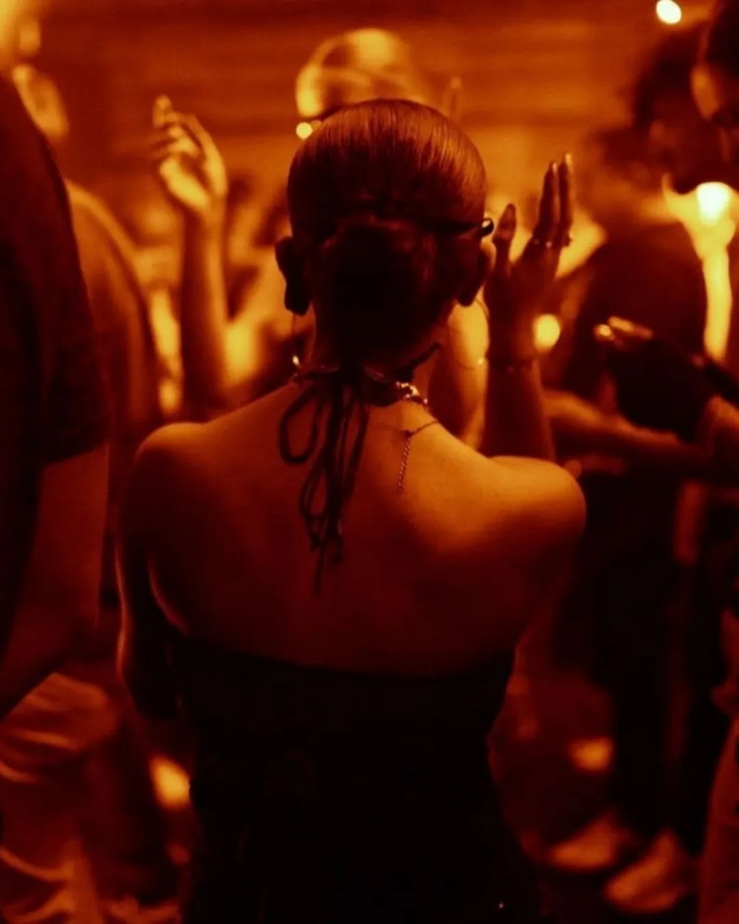 The crowd on the club floor at MIRA, Sukhumvit Soi 11